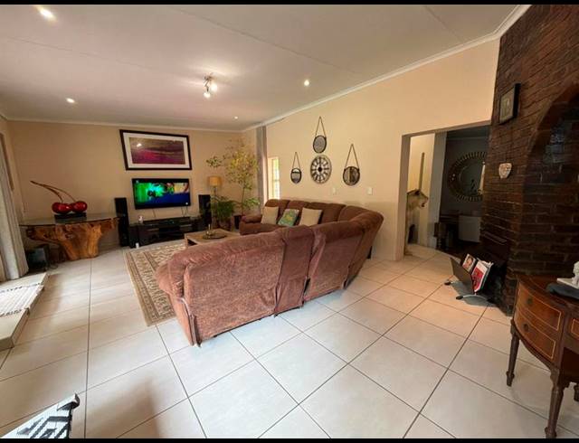 FARM FOR SALE IN CHARTWELL